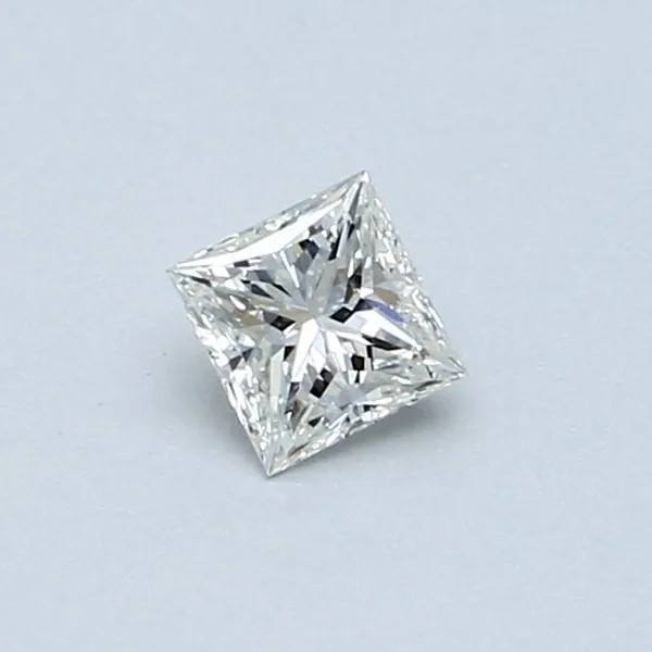 0.3ct PRINCESS H VVS2 Natural diamond