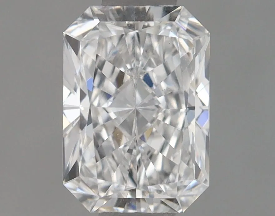 0.70ct RADIANT E VS2 Lab Grown diamond