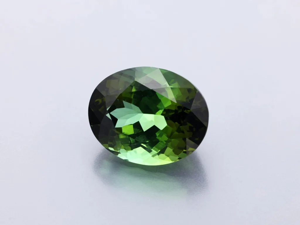 3.67ct Green Tourmaline, Oval gemstone