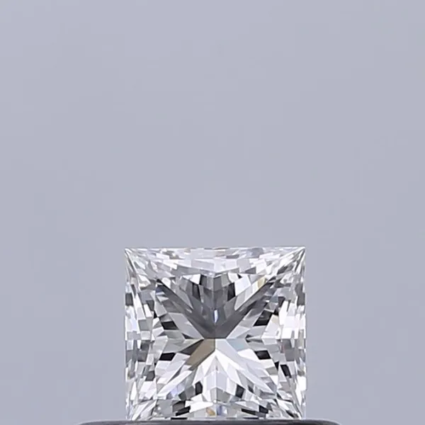 0.31ct PRINCESS D VVS2 Natural diamond