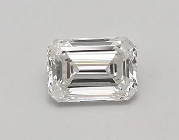 0.66ct EMERALD E VVS2 Lab diamond