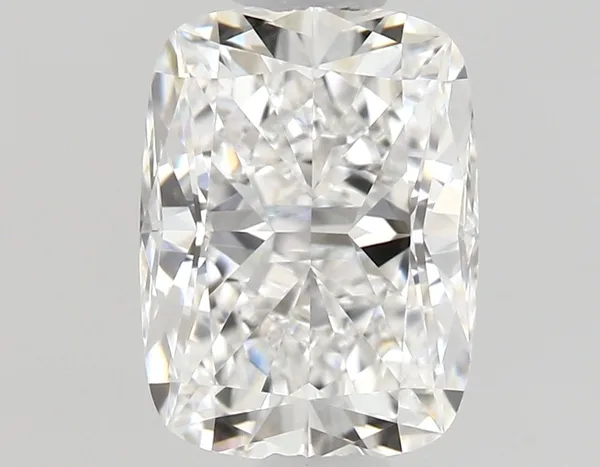 0.7ct CUSHION E VVS2 Natural diamond