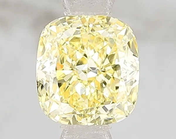 1ct CUSHION Fancy Vivid Yellow VS2 Coloured Lab diamond