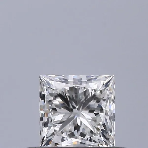 0.37ct PRINCESS G VVS1 Natural diamond