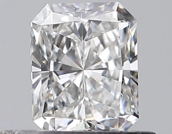 0.38ct RADIANT E VS1 Natural diamond
