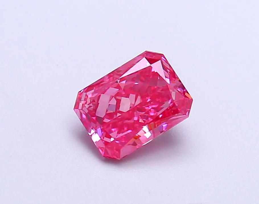 1.05ct RADIANT Fancy Vivid Pink VVS2 Coloured Lab diamond
