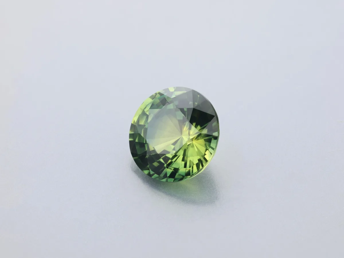 1.64ct Parti Sapphire, Round gemstone