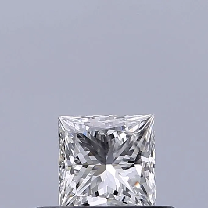 0.31ct PRINCESS E VVS1 Natural diamond