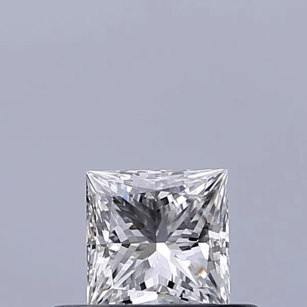 0.31ct PRINCESS E VVS1 Natural diamond