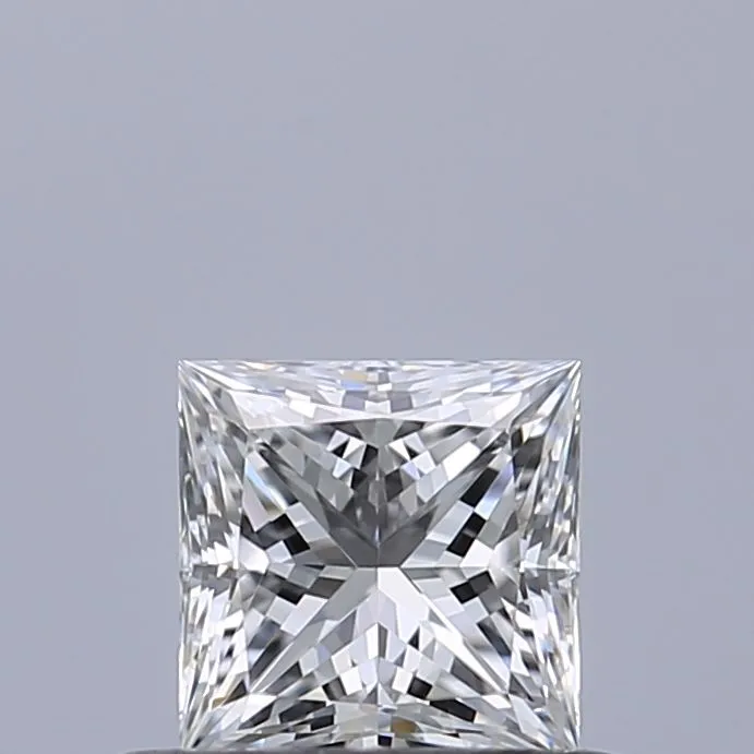 0.43ct PRINCESS D VVS2 Natural diamond