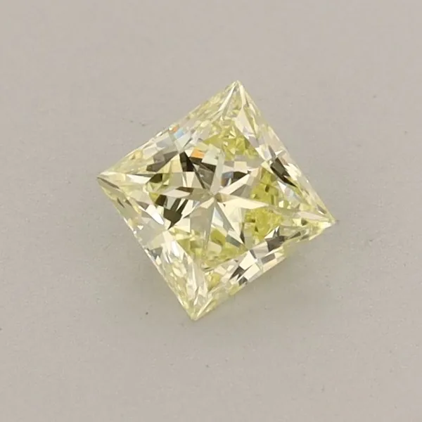 0.36ct PRINCESS Fancy Light Yellow VVS2 Coloured Lab diamond