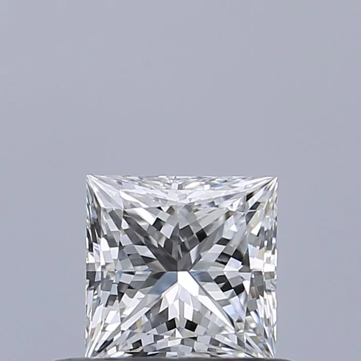 0.45ct PRINCESS D VVS1 Natural diamond