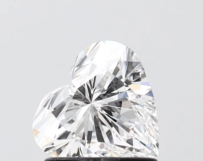 1.01ct HEART E VVS2 Lab Grown diamond
