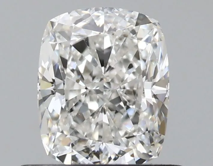 0.70ct CUSHION G VVS2 Natural diamond