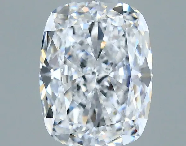0.56ct CUSHION D VVS1 Natural diamond