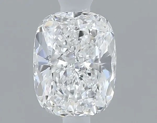 0.3ct CUSHION E VVS1 Natural diamond