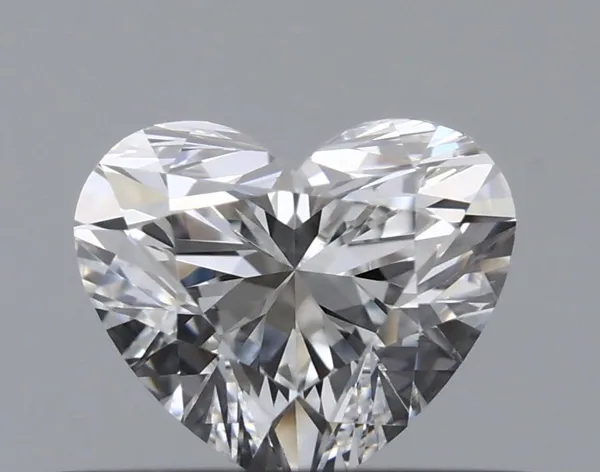 0.39ct HEART E VVS2 Natural diamond