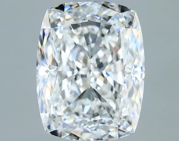 0.7ct CUSHION E VS1 Natural diamond
