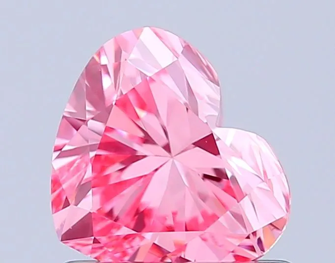 0.90ct HEART Fancy Vivid Pink VVS2 Coloured Lab diamond