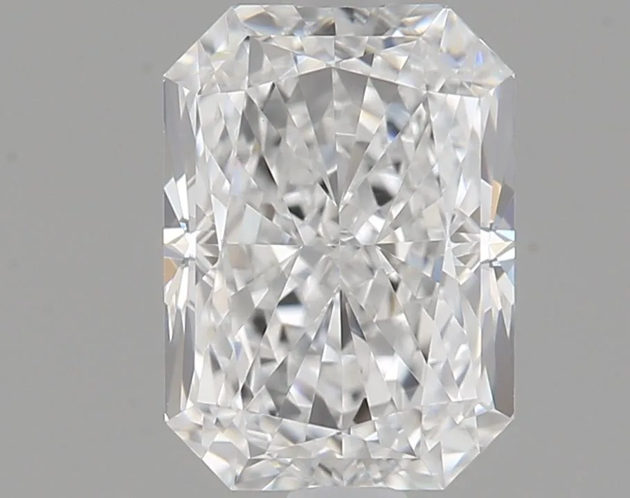 0.72ct RADIANT E VVS1 Natural diamond
