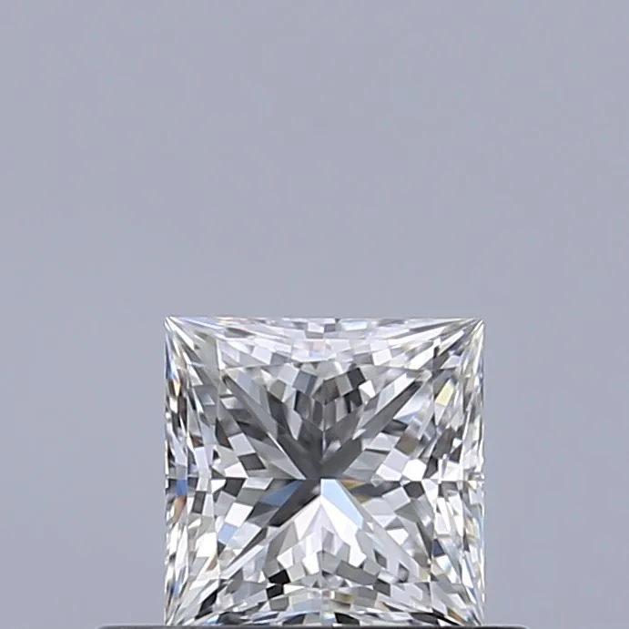 0.45ct PRINCESS E VVS2 Natural diamond