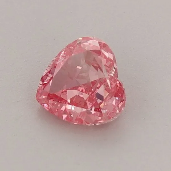 0.55ct HEART Fancy Vivid Pink VS2 Coloured Lab diamond
