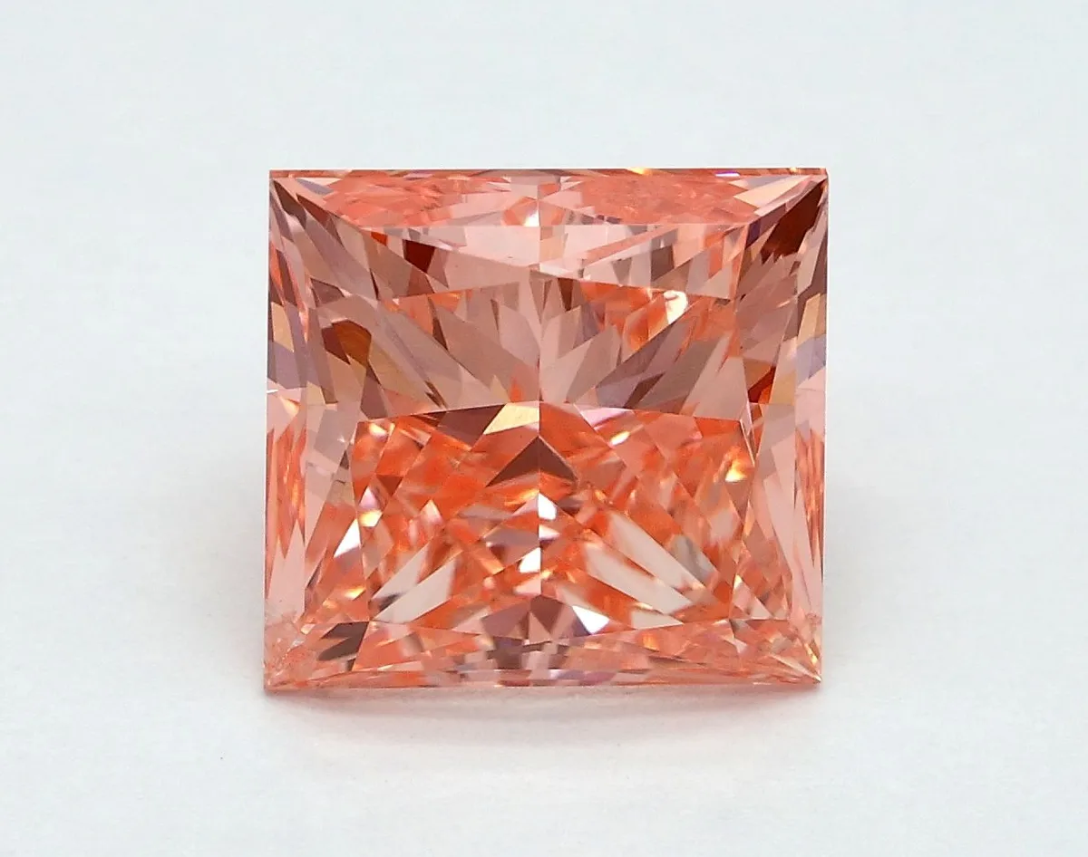 3.03ct PRINCESS Fancy Vivid Pink SI2 Coloured Lab diamond