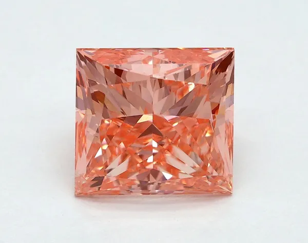 3.03ct PRINCESS Fancy Vivid Pink SI2 Coloured Lab diamond