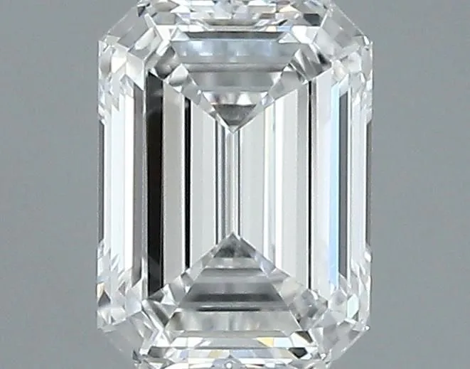 0.30ct EMERALD E VVS2 Natural diamond