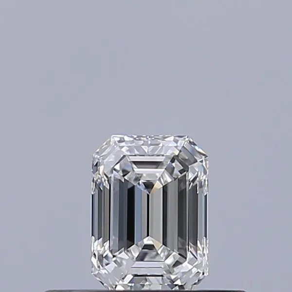 0.3ct EMERALD E VVS1 Natural diamond