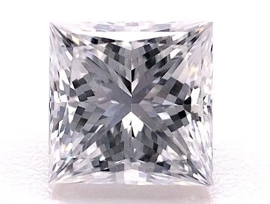 0.70ct PRINCESS E VS2 Natural diamond