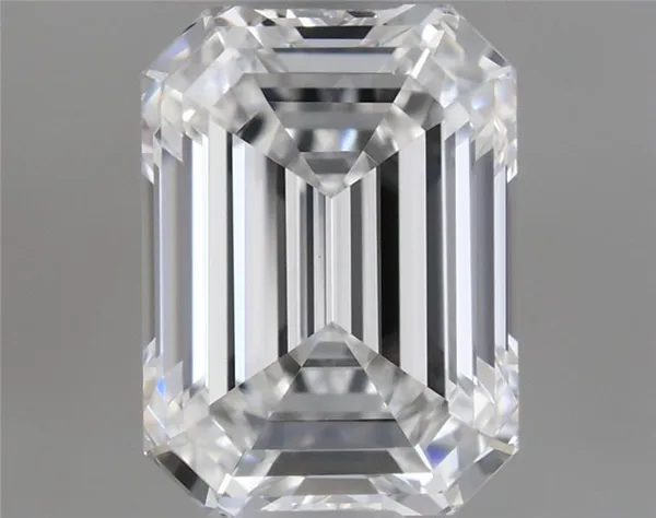 0.68ct EMERALD E VVS2 Natural diamond