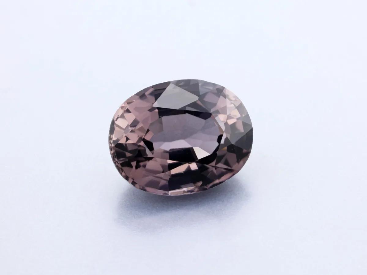 1.78ct Purple Tourmaline, Oval gemstone