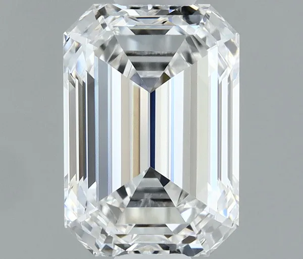 0.6ct EMERALD E IF Natural diamond