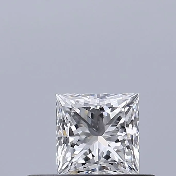 0.30ct PRINCESS D VVS2 Natural diamond