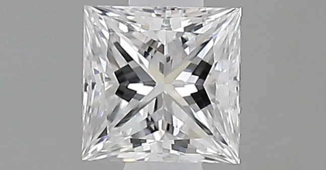 0.37ct PRINCESS D VVS1 Natural diamond