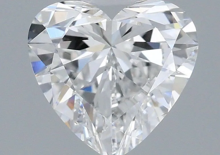 1.09ct HEART D VVS2 Lab Grown diamond