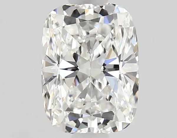 0.6ct CUSHION E VVS1 Natural diamond