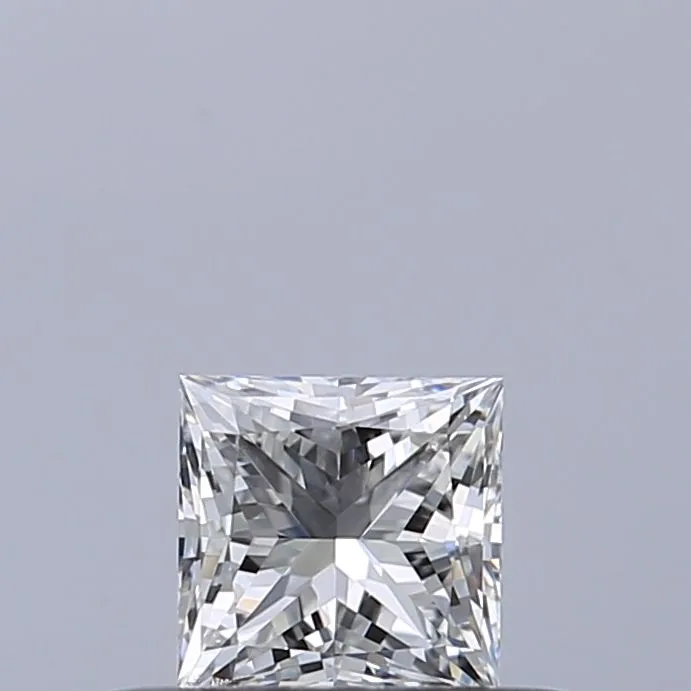 0.31ct PRINCESS E VVS1 Natural diamond