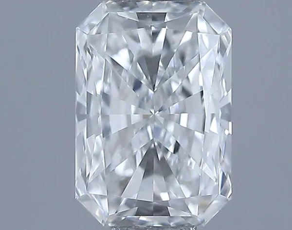 0.71ct RADIANT E VS2 Natural diamond