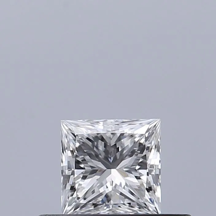 0.30ct PRINCESS D VVS1 Natural diamond