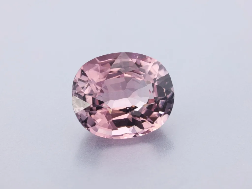 1.91ct Pink Tourmaline, Oval gemstone