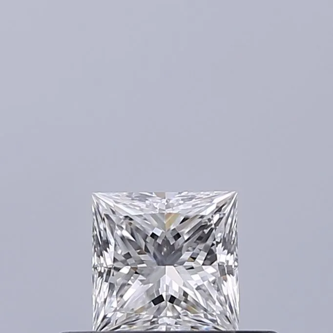 0.31ct PRINCESS D VVS1 Natural diamond