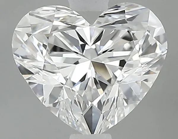 0.8ct HEART E VVS2 Natural diamond