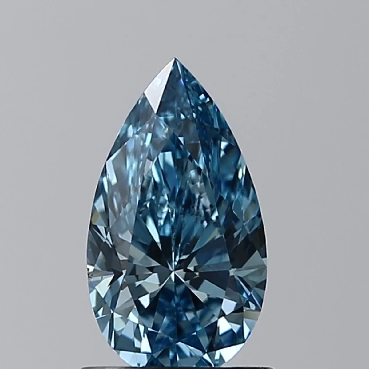 0.90ct PEAR Fancy Vivid Blue VS2 Coloured Lab diamond