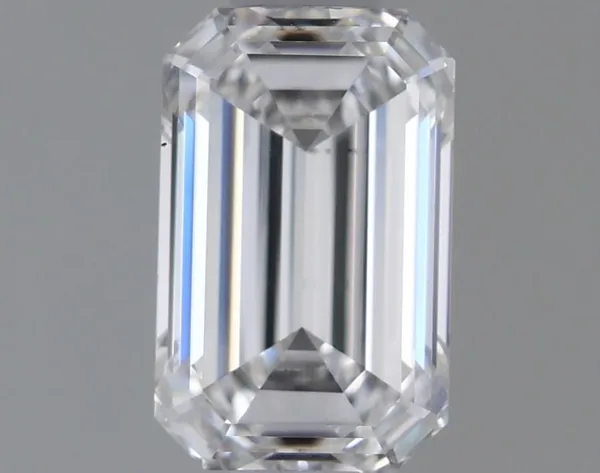 0.69ct EMERALD E VS2 Lab diamond