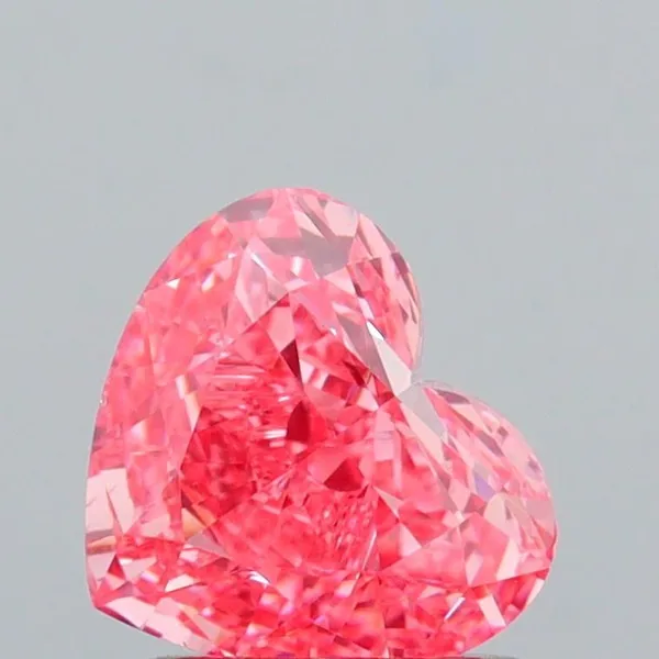 1.09ct HEART Fancy Vivid Pink VS1 Coloured Lab diamond
