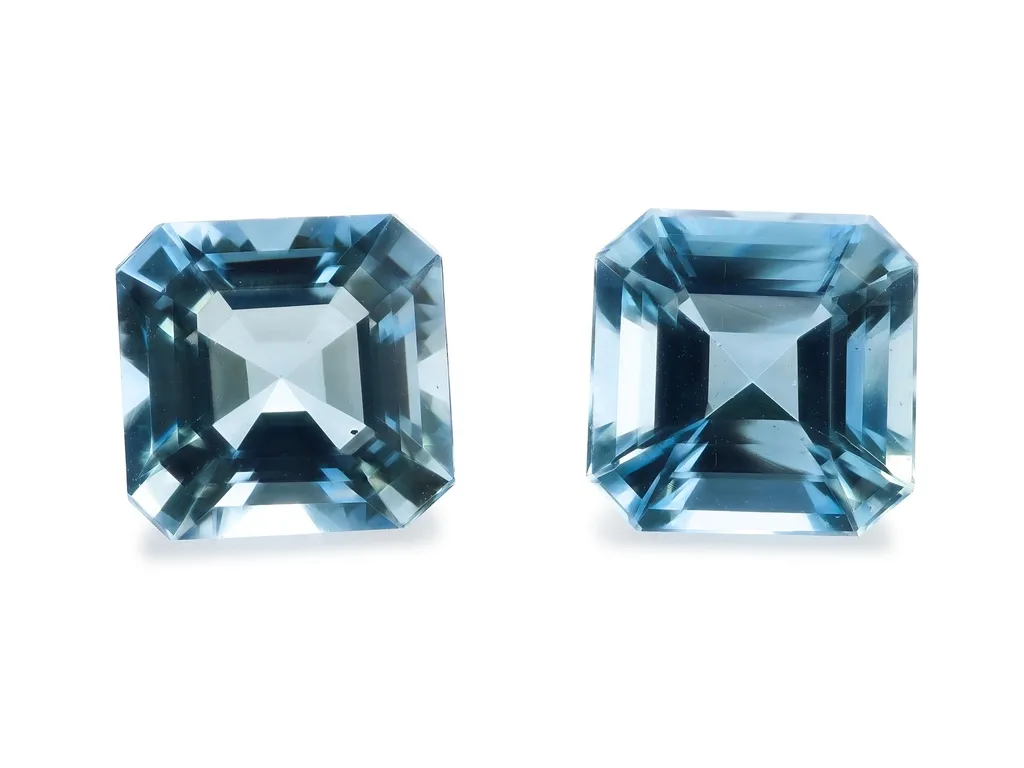 6.2ct Blue Aquamarine, Emerald Cut gemstone