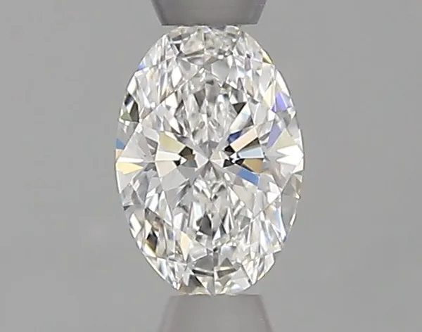 0.4ct OVAL E VVS2 Natural diamond