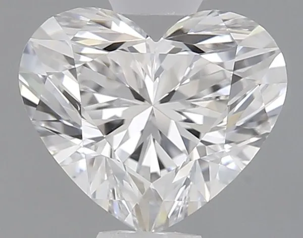 0.7ct HEART D VS1 Lab diamond